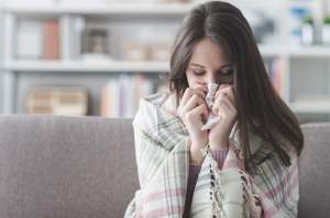 Ce să faci cănd ai febră? Tratamentul corect pentru adulți