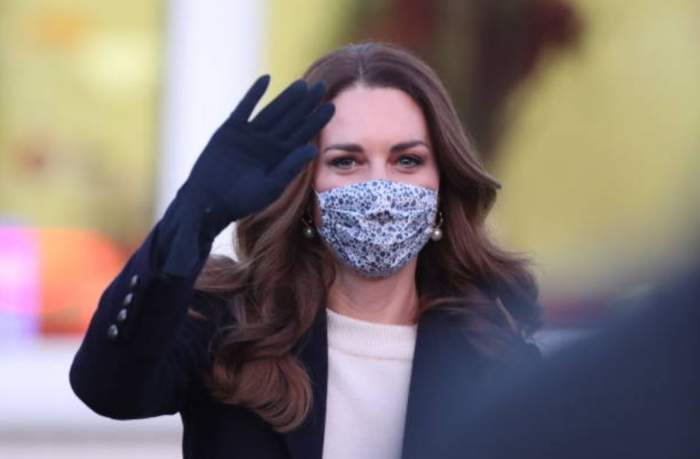 Kate Middleton s-a oferit, în secret, voluntară pe timp de pandemie! Iată cum a ajutat un bătrânel bolnav de cancer