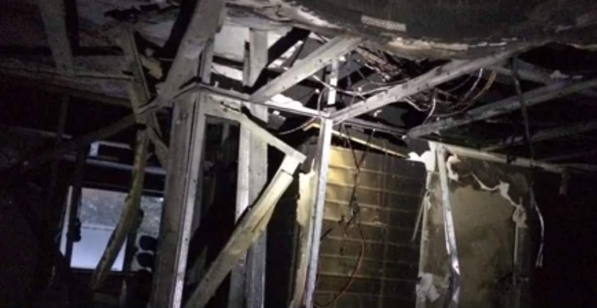 Incendiu de proporţii la un hotel din Păltiniş. Peste 100 de persoane au fost evacuate