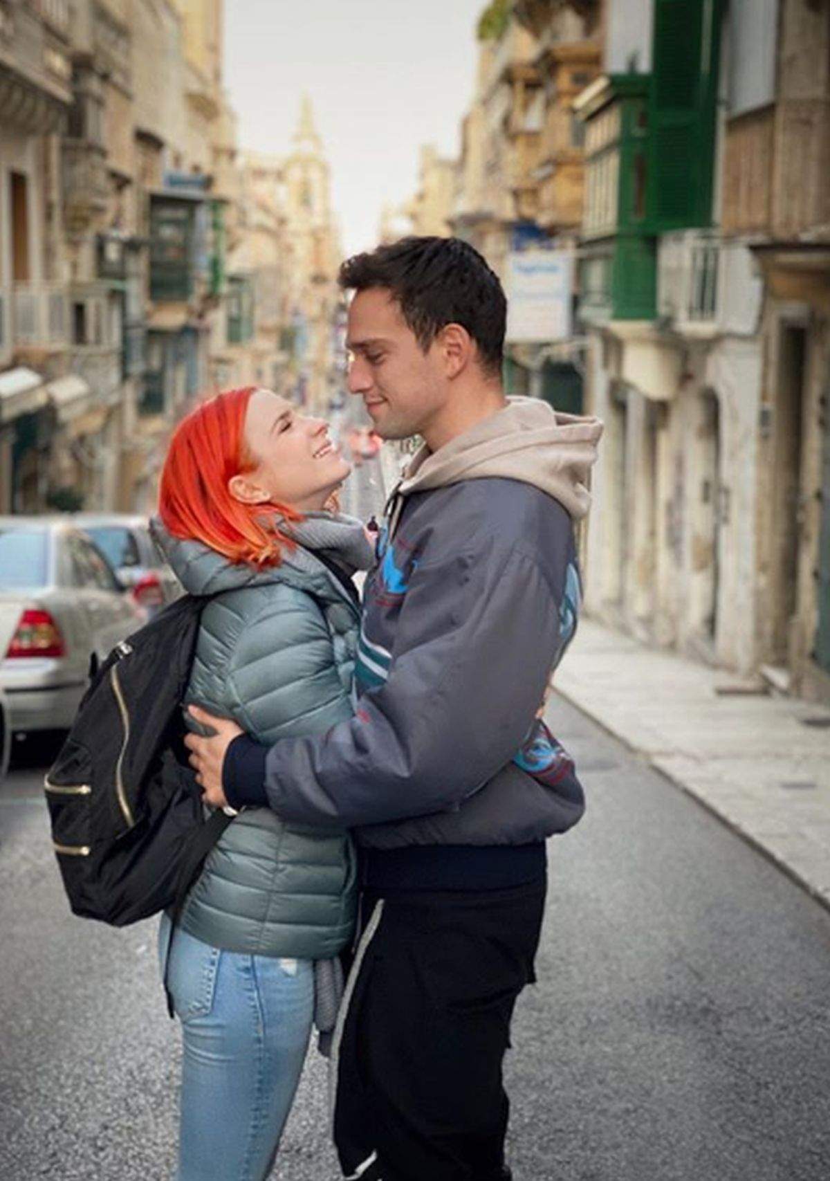 FOTO / Cristina Ciobănașu și Vlad Ghermen, ipostază romantică în văzul tuturor. Cum a reușit actorul să-și surprindă iubita