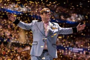 Elton John, grav bolnav! Artistul a făcut anunţul oficial: "Eram hotărât să ofer tot ce-i mai bun"