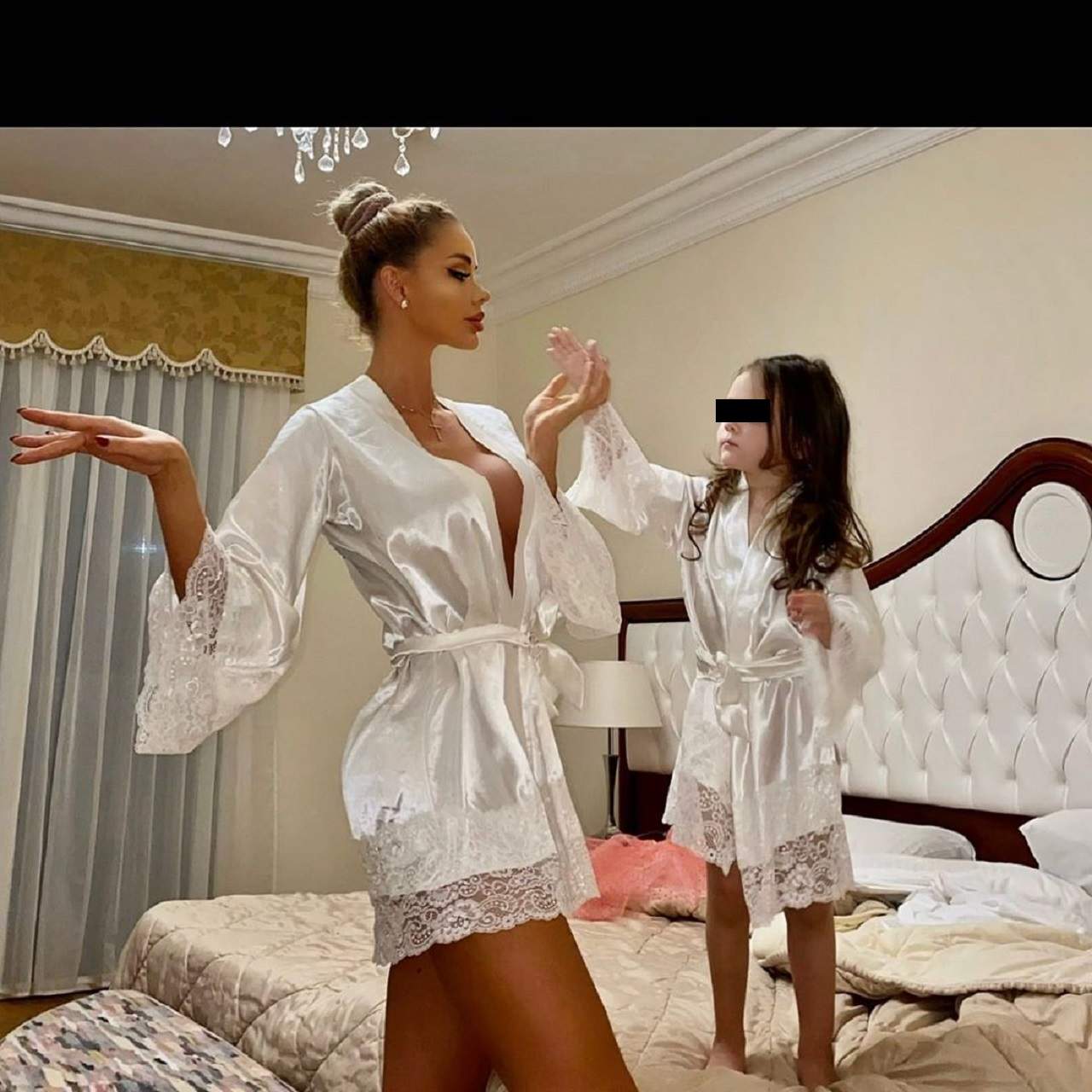 FOTO / Bianca Drăguşanu, petrecere în pijamale alături de fiica ei: "Clipe perfecte cu inima mea Sofia"