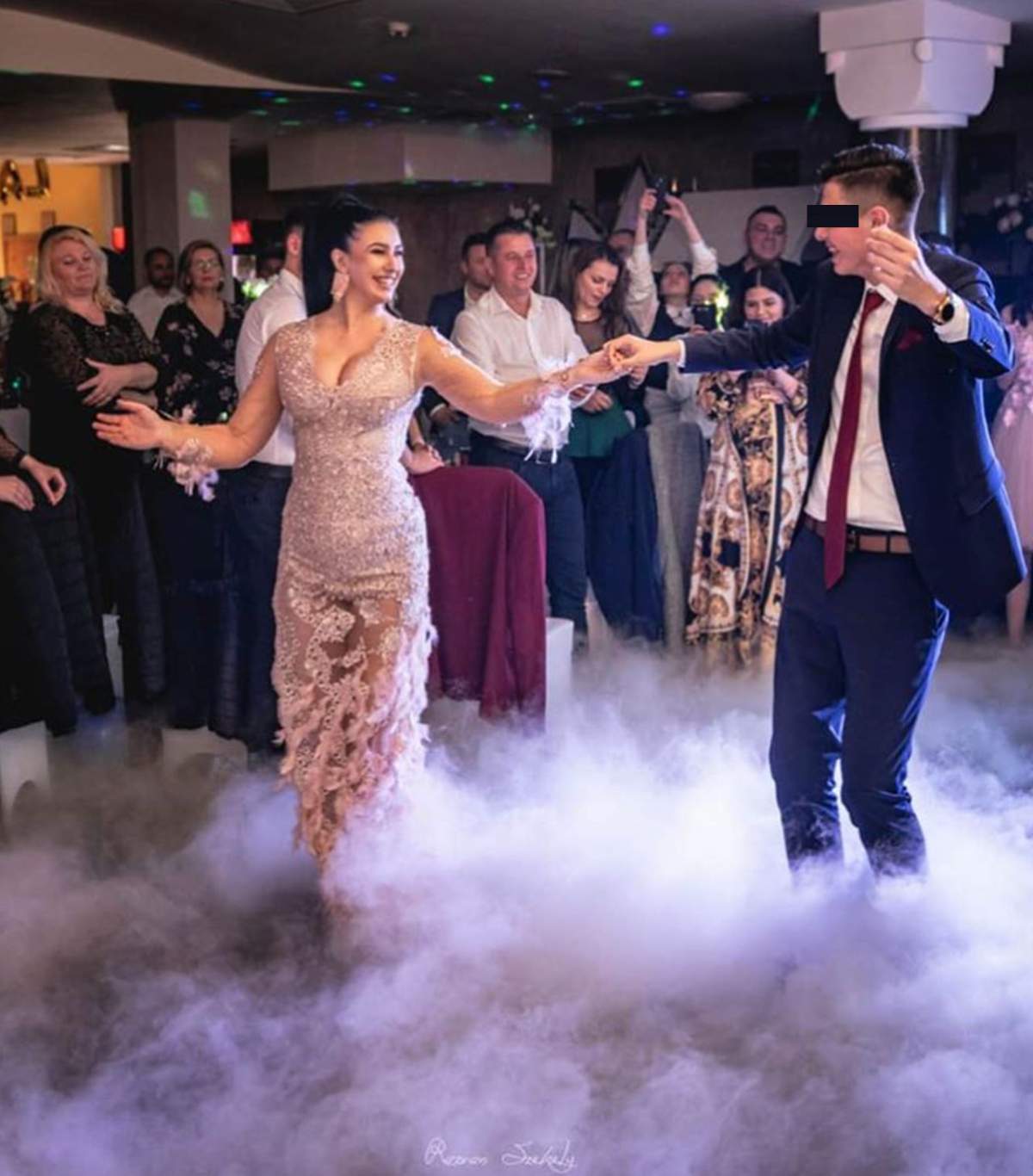 Fiul Mirelei Banias a împlinit 18 ani. Fosta concurentă de la ''Insula Iubirii'' a organizat o petrecere de pomină / VIDEO