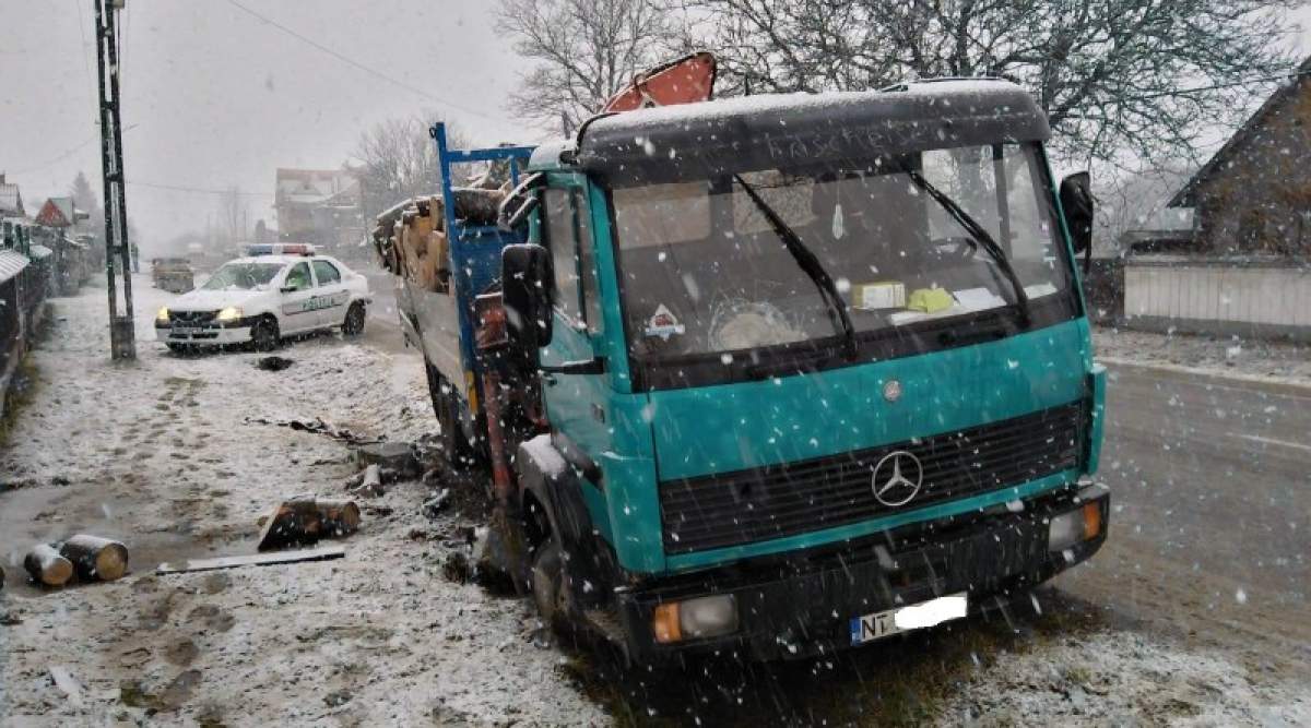 Tragedie în Neamţ. Trei elevi, spulberaţi de un camion. Un copil a murit pe loc