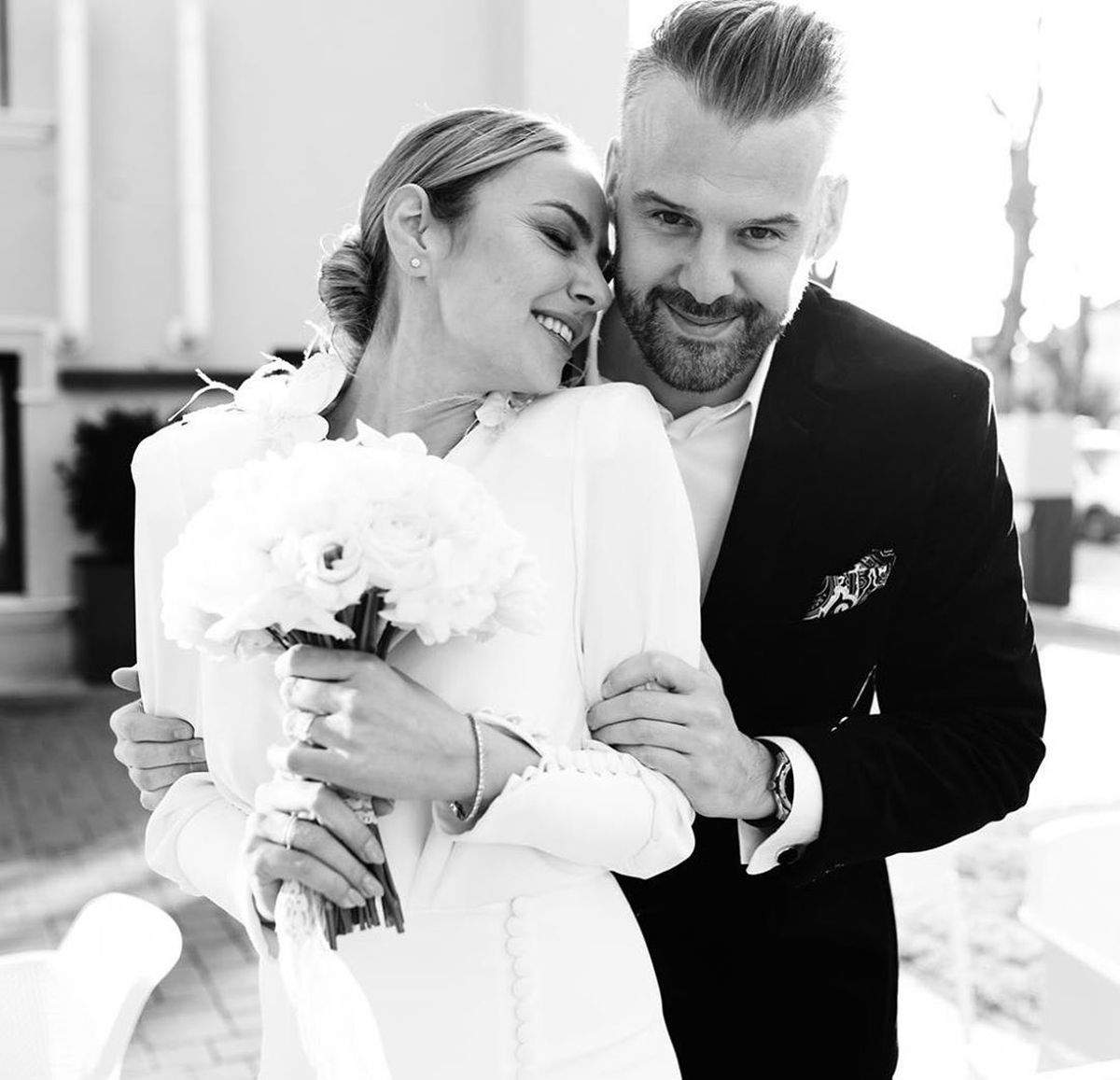 FOTO / Singurele imagini de la nunta Roxanei Ionescu și a soțului său. Abia acum au fost făcute publice