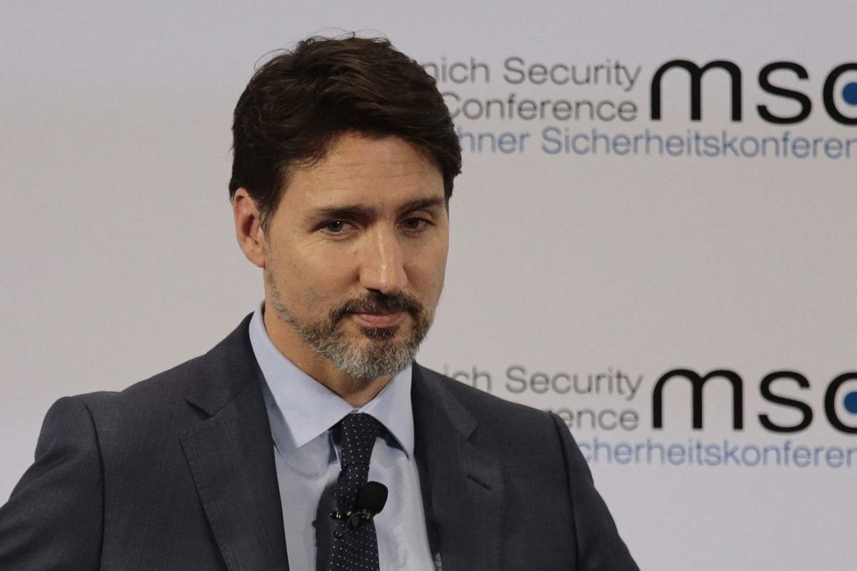 Prim-ministrul Canadei, Justin Trudeau, a intrat în auto-izolare. Soția este suspectă de coronavirus