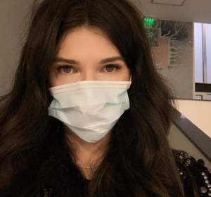 FOTO / Cum se protejează Monica Bârlădeanu de coronavirus. „Eu îi zic responsabilitate, chiar dacă îți râd în ceafă că ești paranoică”