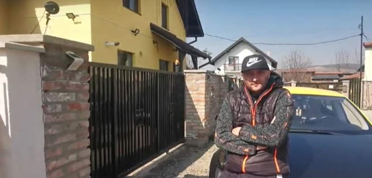 Un taximetrist din Târgu Mureș face curse gratis pentru cadrele medicale, cu bolidul său de lux, pe baza legitimației de serviciu