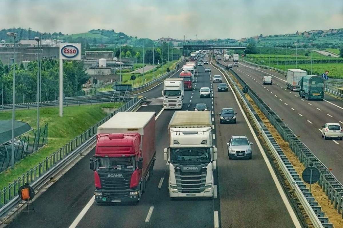 Moarte cumplită pentru un şofer român de TIR în Germania. Bărbatul a fost strivit în cabina camionului