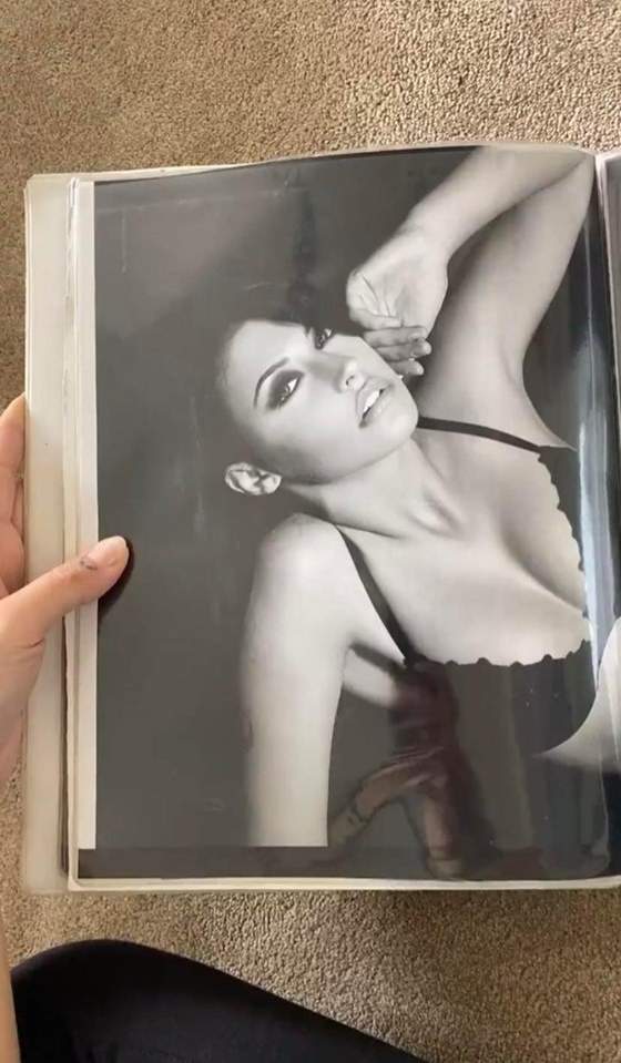 FOTO / Antonia era o bombă sexy și în adolescență! Fotografii în lenjerie intimă. “Sânii mei nu erau așa mari”