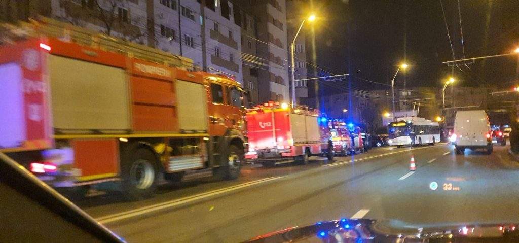 O tânără din Baia Mare, spulberată pe trotuar de un şofer fără permis. Vinovatul a murit pe loc / FOTO