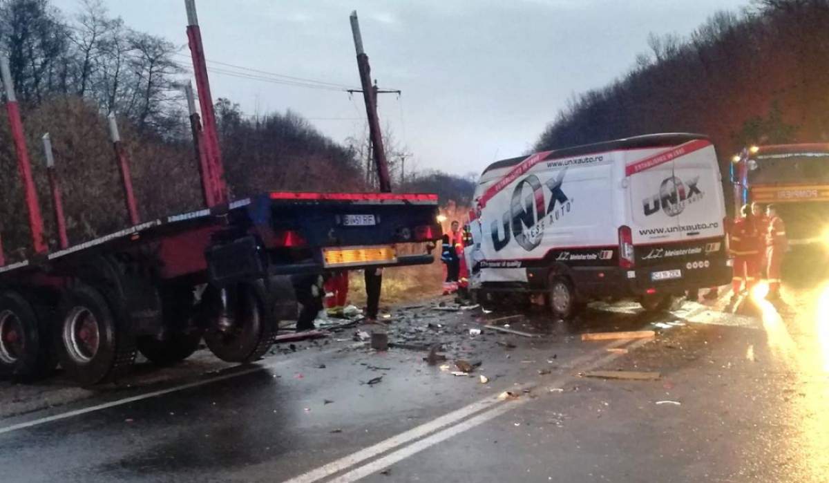 Sibiu. Accident cumplit soldat cu doi morţi, sâmbătă dimineaţă