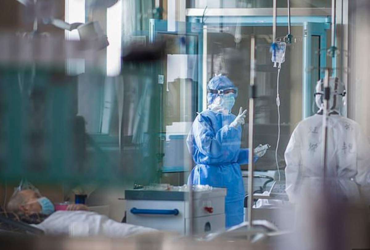 Cinci pacienți infectați de coronavirus, în România, s-au vindecat. 10 persoane sunt internate în continuare