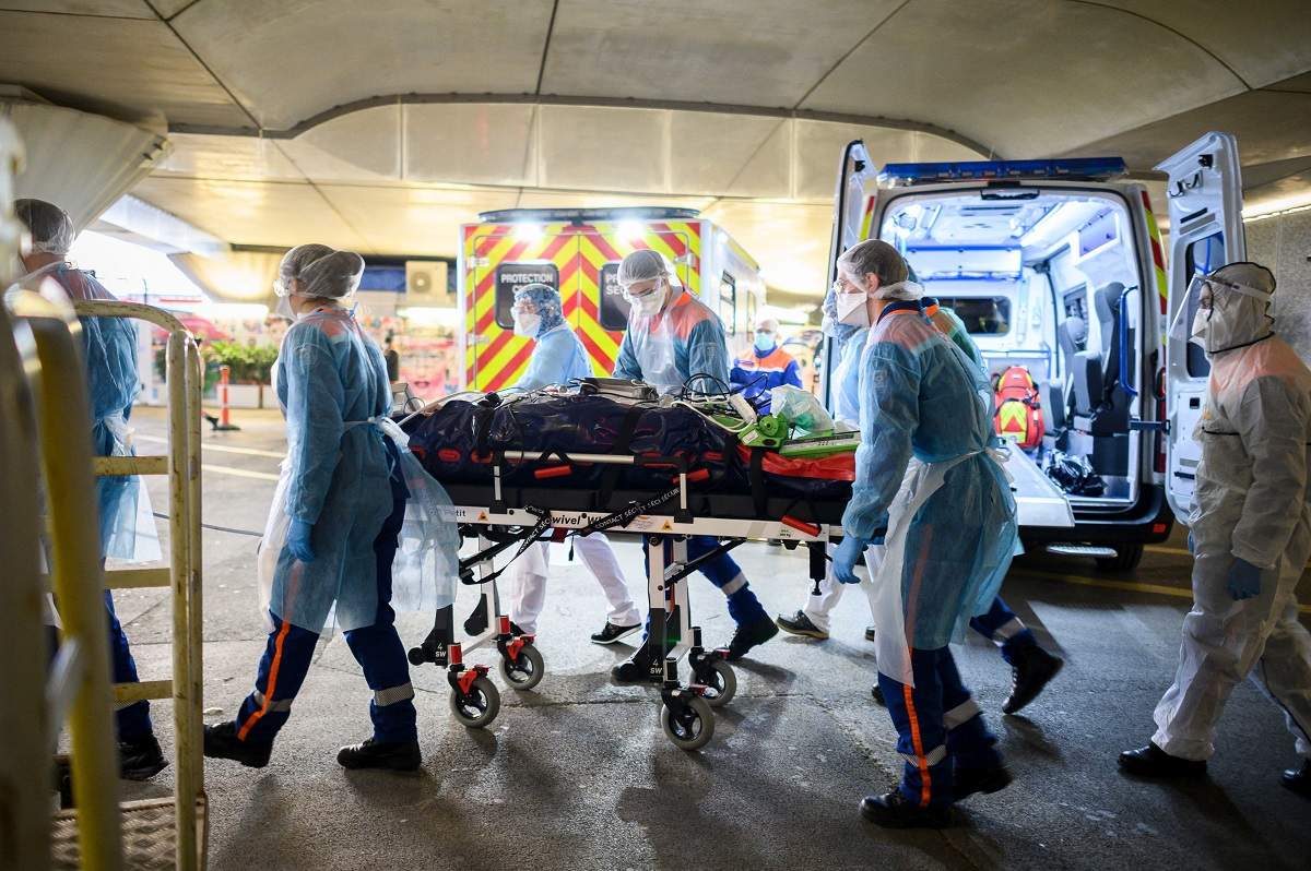 Coronavirus. Român întors din Anglia, mort într-o săptămână. Bărbatul era izolat și nu avea simptomele specifice 