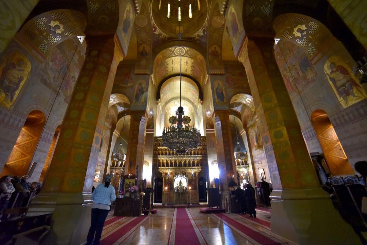 Dosar penal pentru bărbatul care a îndemnat oamenii să participe masiv la slujba de Înviere. Cum a completat declarația pe proprie răspundere