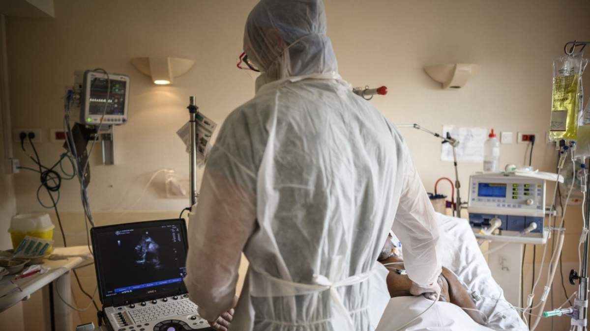 Operație în premieră. Medicii din Timișoara vor face o intervenție chirurgicală unei proaspete mame, infectată cu coronavirus. ”Se iau măsuri”