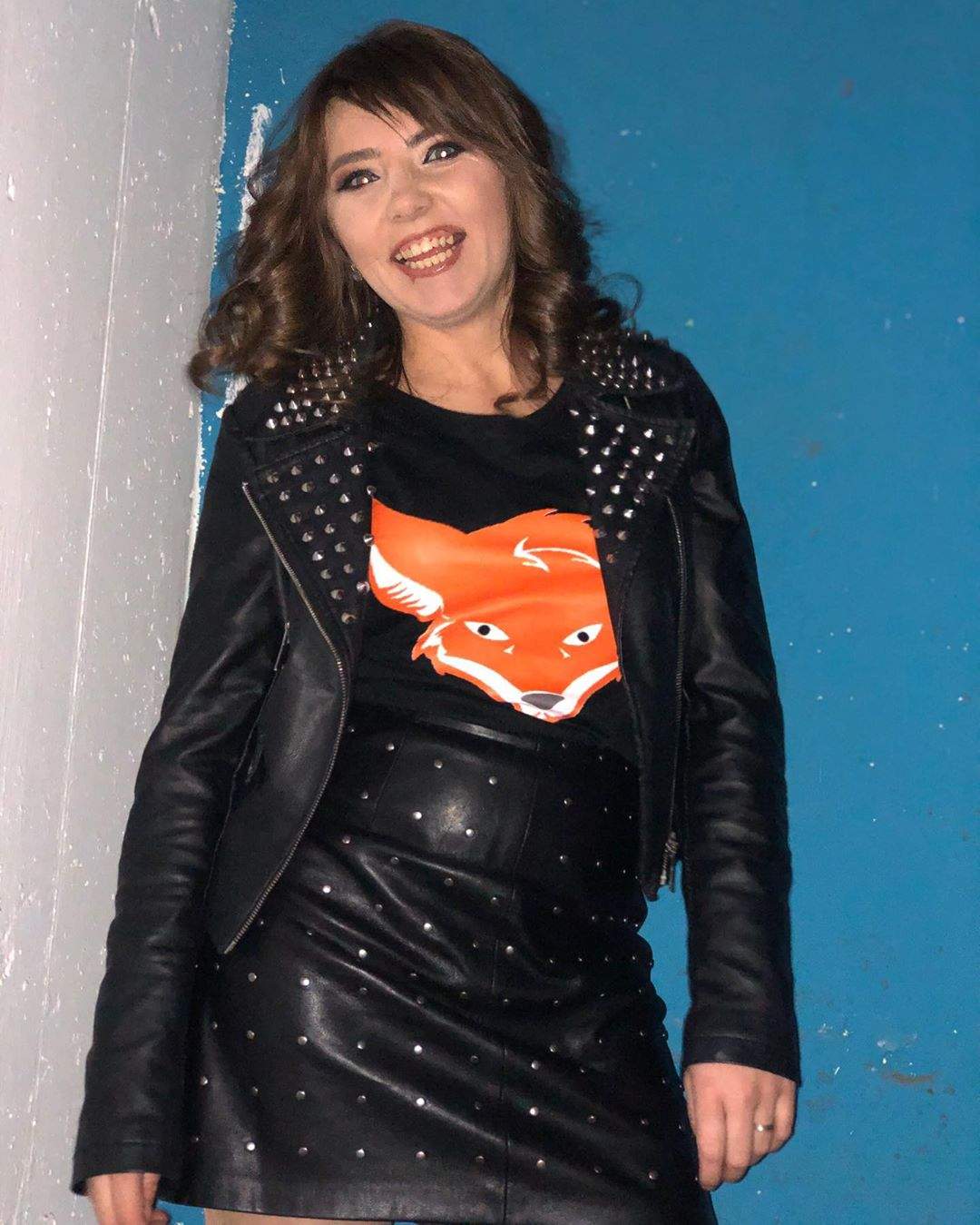 FOTO / Vulpița s-a transformat într-o adevărată divă! Veronica a uitat de viața la țară și acum se poartă numai la decolteu