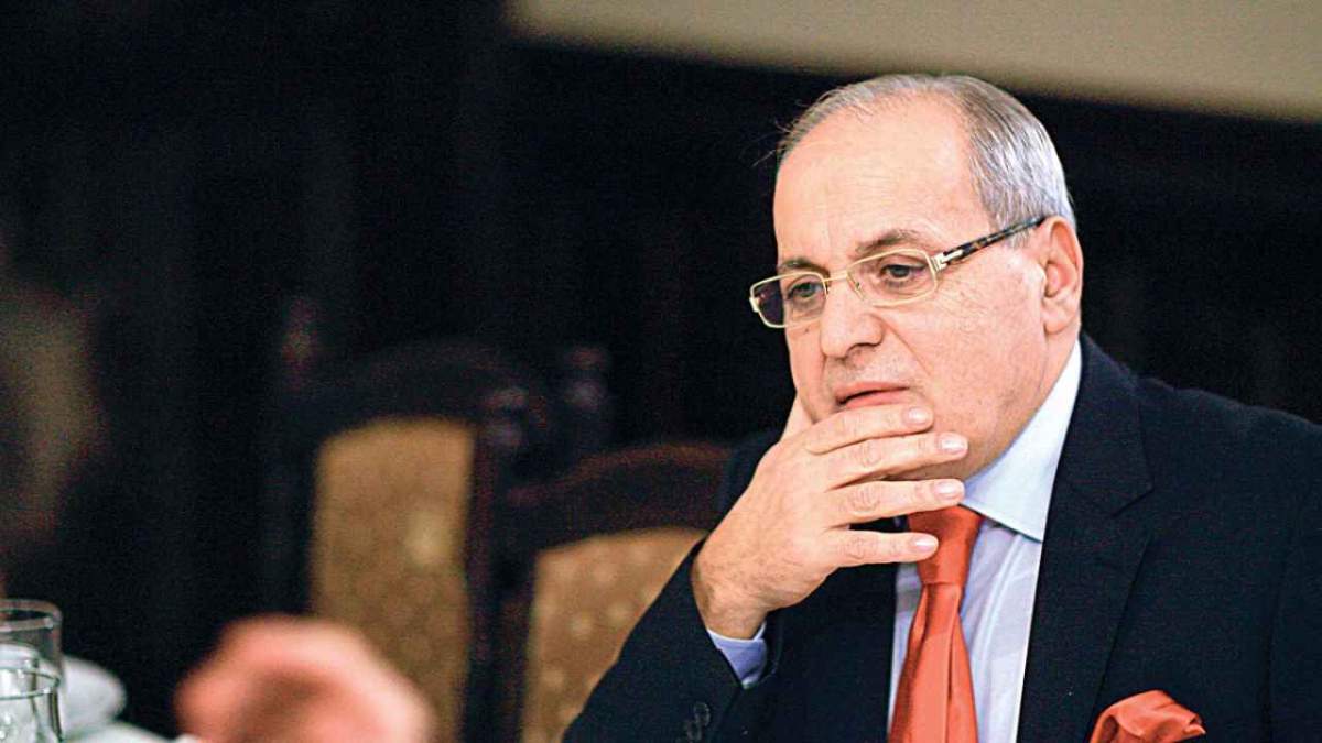 Nelu Ploieșteanu este îngenuncheat de durere, de când pandemia nu-l mai lasă să meargă la mormântul fiului: „Ne așteaptă sărăcuțul”