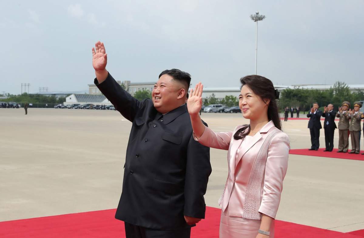 Cine este misterioasa soție a lui Kim Jong Un! Coreea de Nord a încercat să îi țină trecutul ascuns