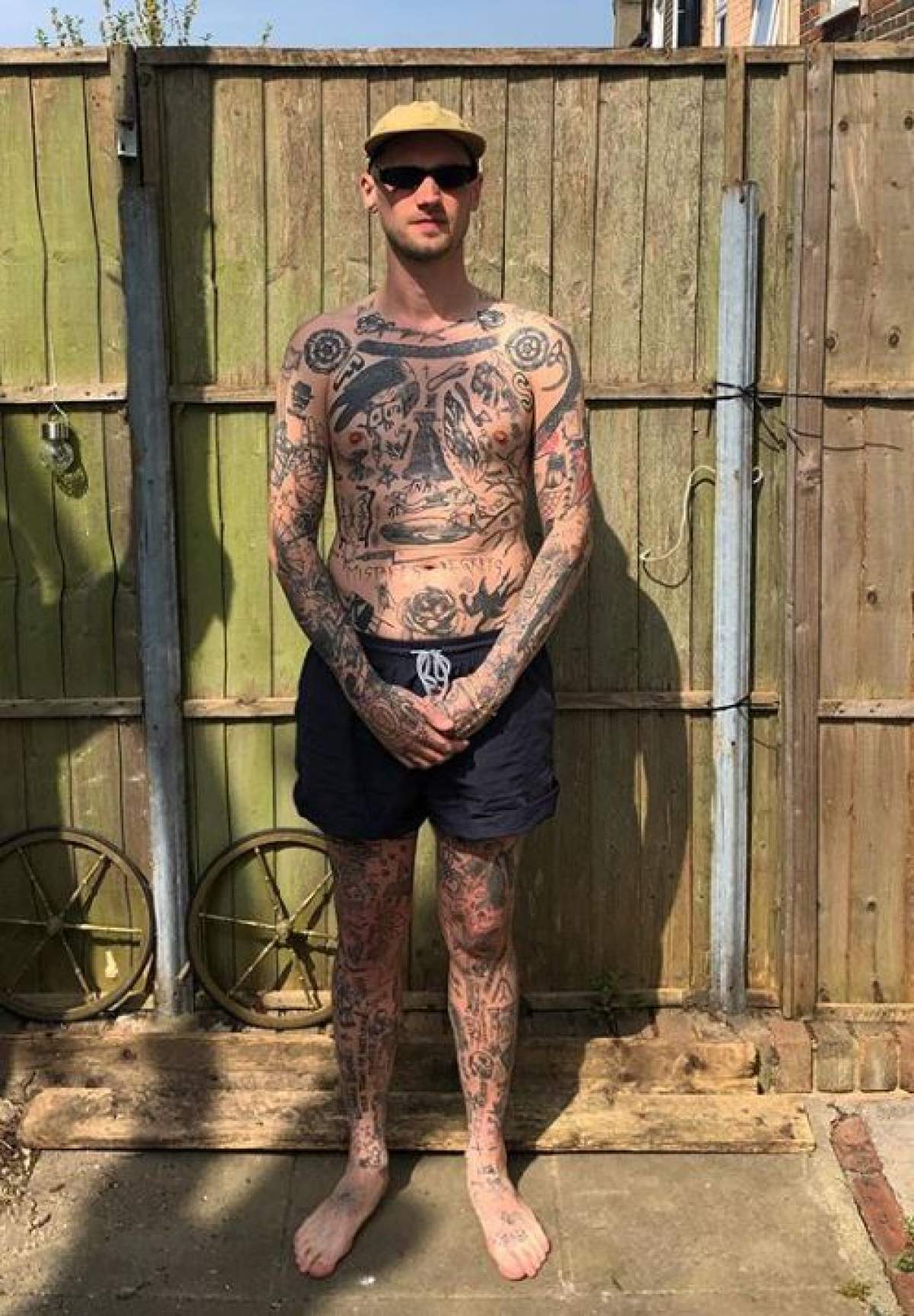 FOTO / Un tânăr s-a tatuat în fiecare zi, de la începutul pandemiei! Singura lui grijă este că nu mai are loc pe corp pentru următoarele desene