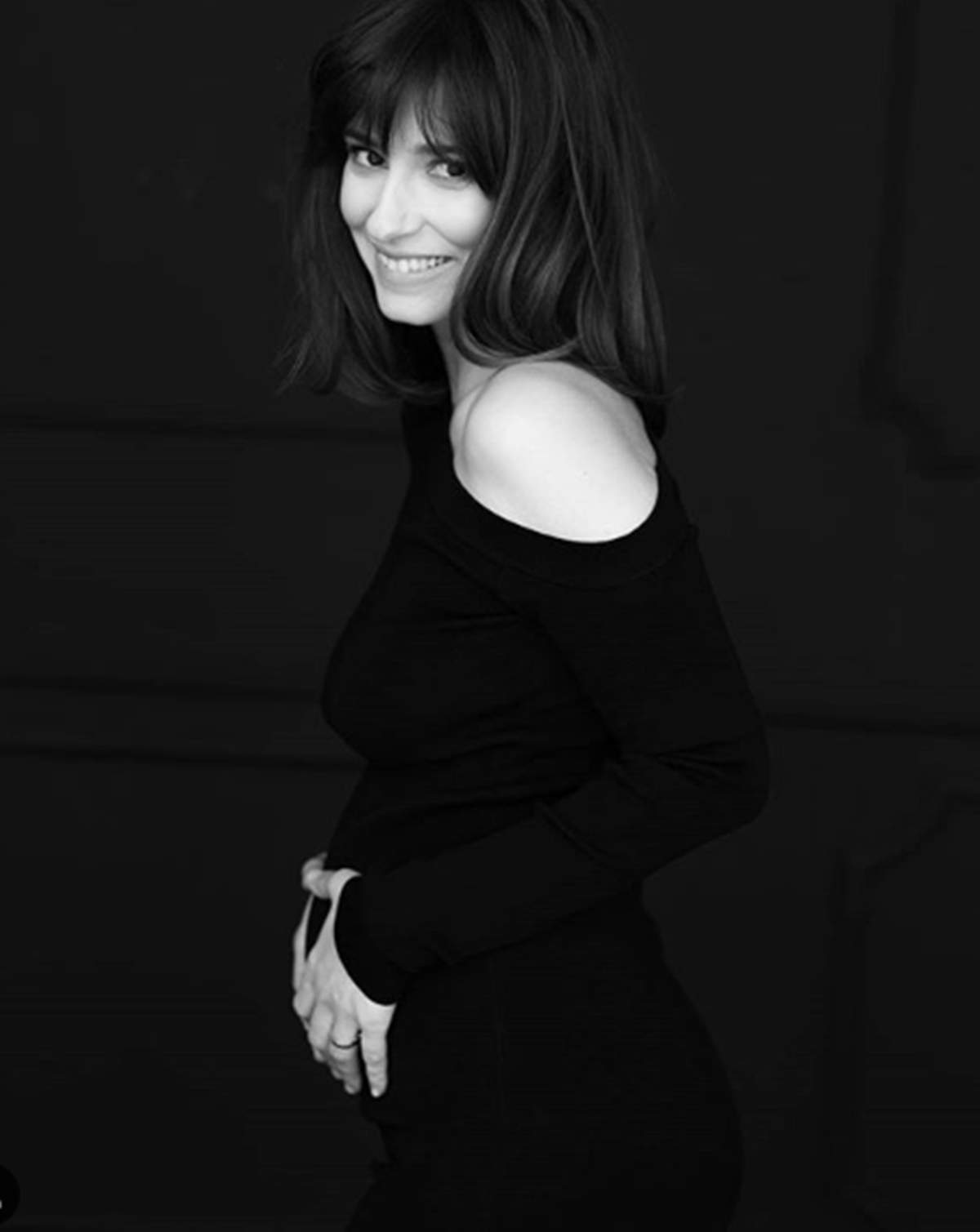 Veste mare pentru Dana Rogoz. În doar o lună va deveni mămică pentru a doua oară. ”Mă bucur de ultimele săptămâni însărcinată”