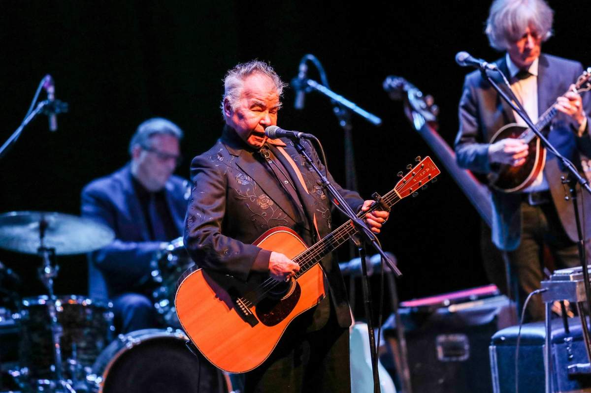 John Prine a murit din cauza coronavirusului, după ce a învins cancerul de două ori