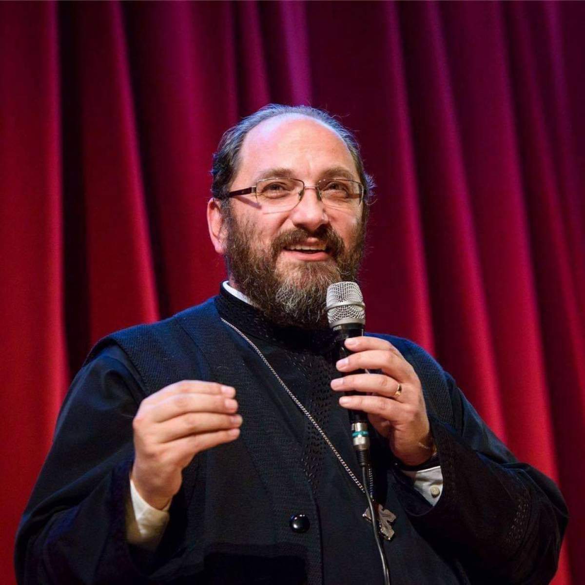 Părintele Constantin Necula anunță ce trebuie să facă preoții la prima slujbă după starea de urgență