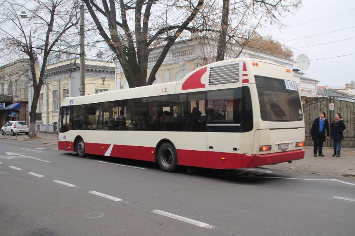 Galați. Un șofer de autobuz a întreținut relații intime cu o copilă de 14 ani în vehiculul pe care lucra