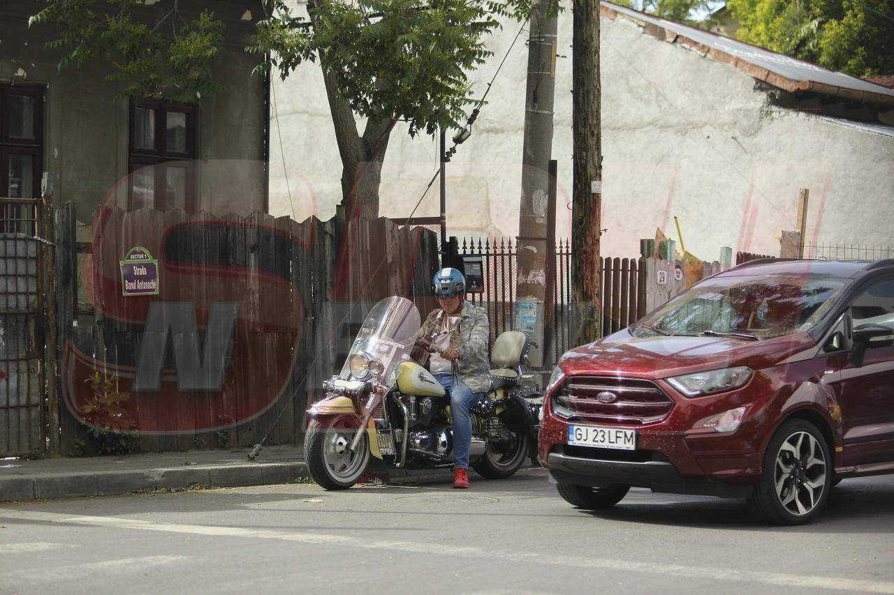 VIDEO PAPARAZZI / Secretul tinereții, descoperit de un excentric milionar! Cum a fost surprins Edy de România, în plină zi