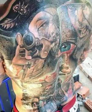 FOTO / Trupul lui Alex Bodi, o adevărată ”operă de artă”! Iubitul Biancăi Drăgușanu nu a lăsat niciun colț neacoperit de tatuaje