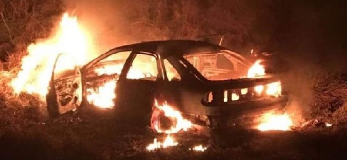 Decizie șocantă a unei mame care și-a incendiat propria mașină! În autoturism se afla copilul ei de 14 ani