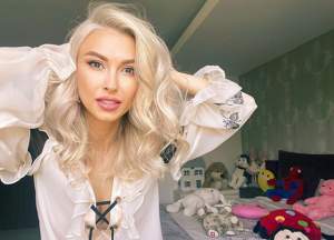 VIDEO / Andreea Bălan a renunțat la haine în noul său videoclip! Artista a lăsat deoparte inhibițiile și a apărut cu sânii la vedere, fără să fie acoperiți de nimic!