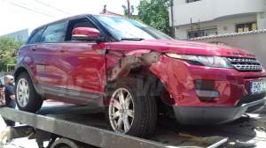 EXCLUSIV / Primele imagini cu mașina Margheritei, după ce a făcut accident! Distrugerile se văd cu ochiul liber
