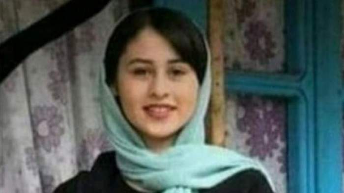 Iranul clocotește după ce un tată și-a ucis fiica de 14 ani pentru că s-a îndrăgostit: „Și-a mărturisit crima cu secera în mână”