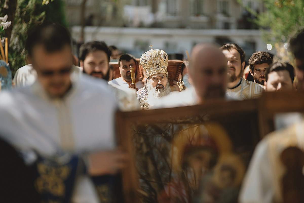 Arhiepiscopia Tomisului cere redeschiderea bisericilor! A fost formulată și o petiție în acest sens: „Această restricție nu are nici o logică. Biserica nu infectează”