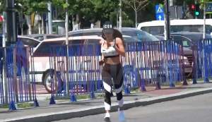 VIDEO PAPARAZZI / Să fie mereu frumoasă, sportul nu o ține-n casă! Cum a fost surprinsă Ana Mocanu în toiul zilei
