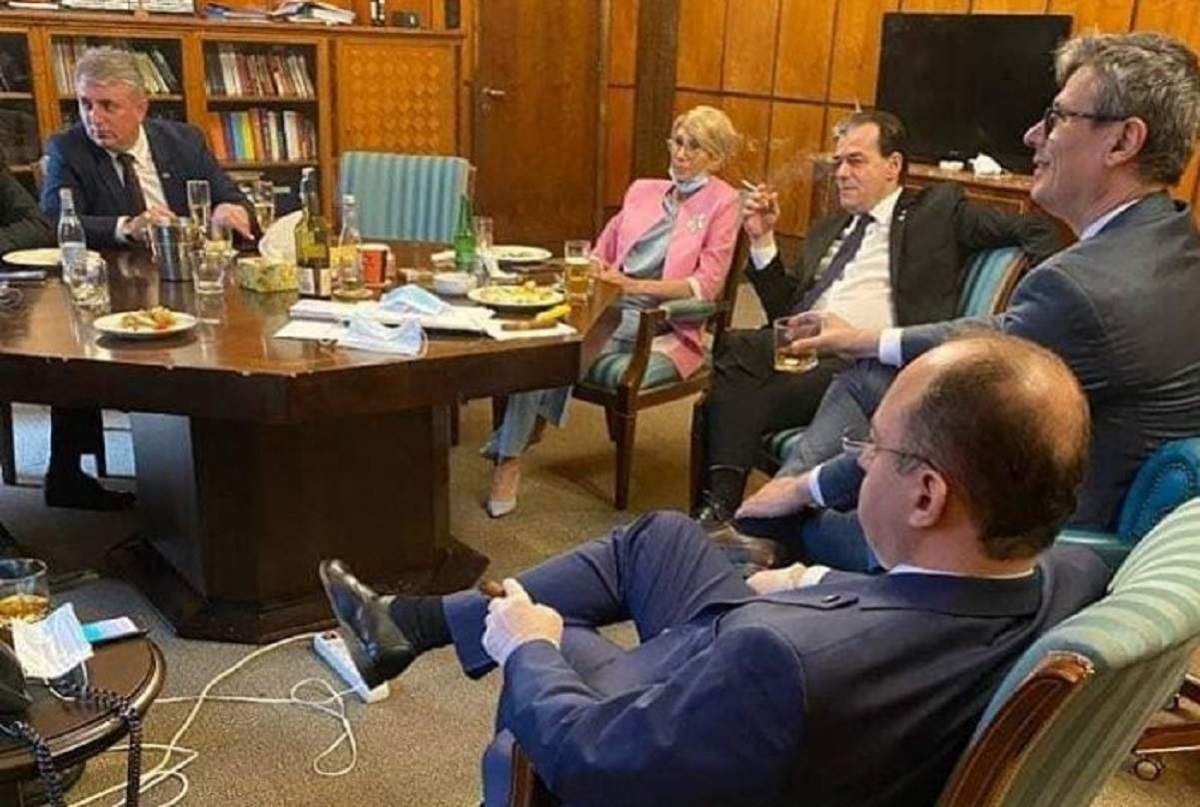 Ce spune Ludovic Orban despre imaginea în care a apărut fumând în birou. Premierul și-a cerut scuze în mod public. ”Suntem oameni. Mai greșim”