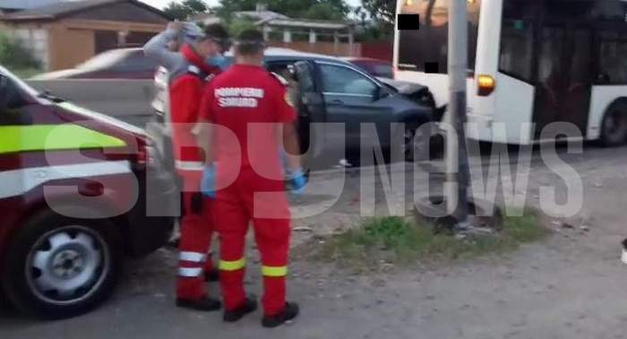 VIDEO /  Accident grav în Capitală! O mașină s-a făcut praf! Salvatorii au intervenit de urgență! Imagini exclusive de la fața locului