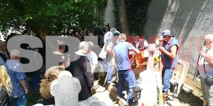 VIDEO PAPARAZZI / Costin Mărculescu a fost înmormântat! Actorul își doarme somnul de veci lângă mama lui, dar și lângă bunici