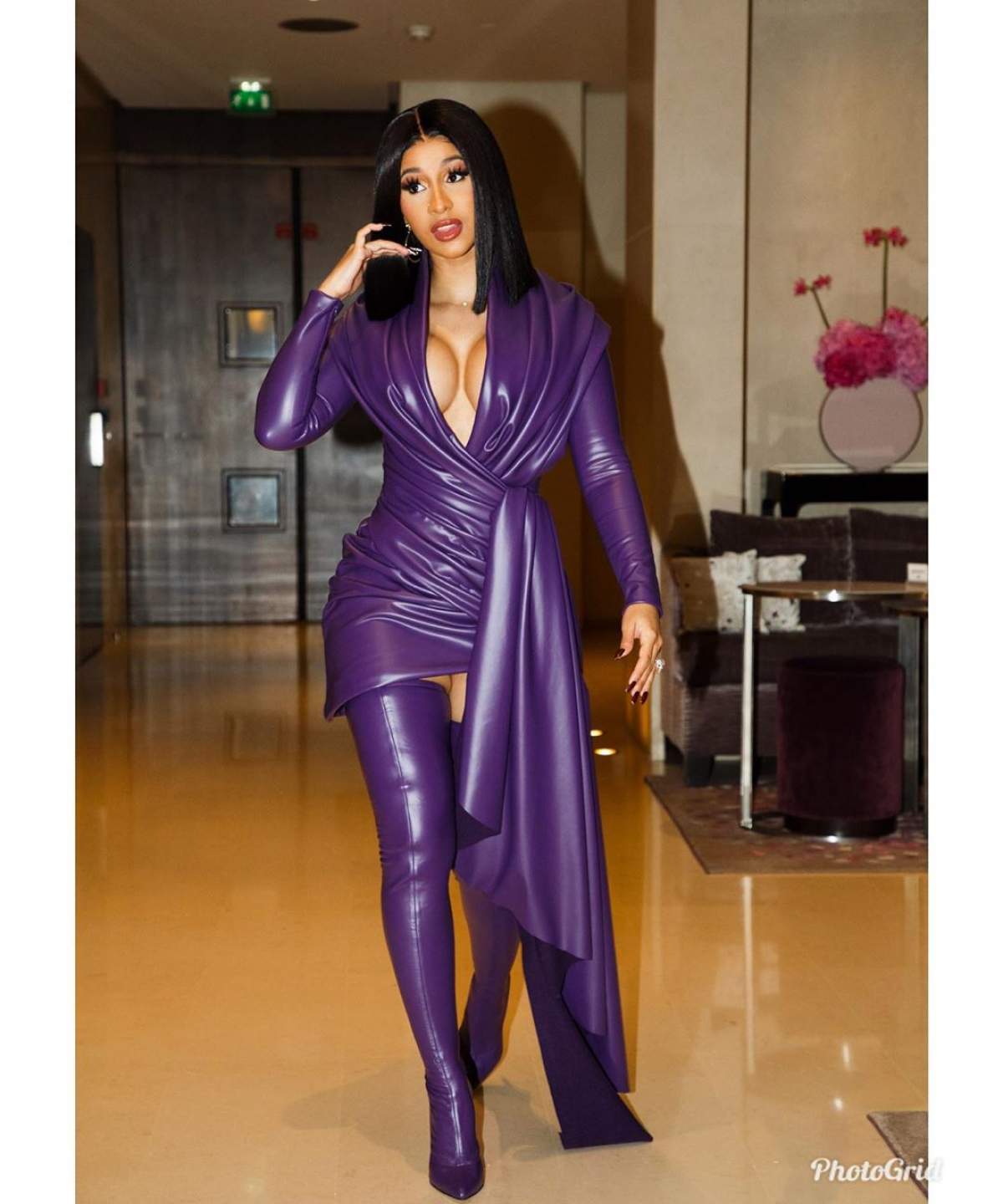 FOTO / Cardi B arde în flăcări! Artista internațională s-a fotografiat goală, pentru a le arăta tuturor noul său tatuaj! Imaginile care au pus pe jar toți bărbații