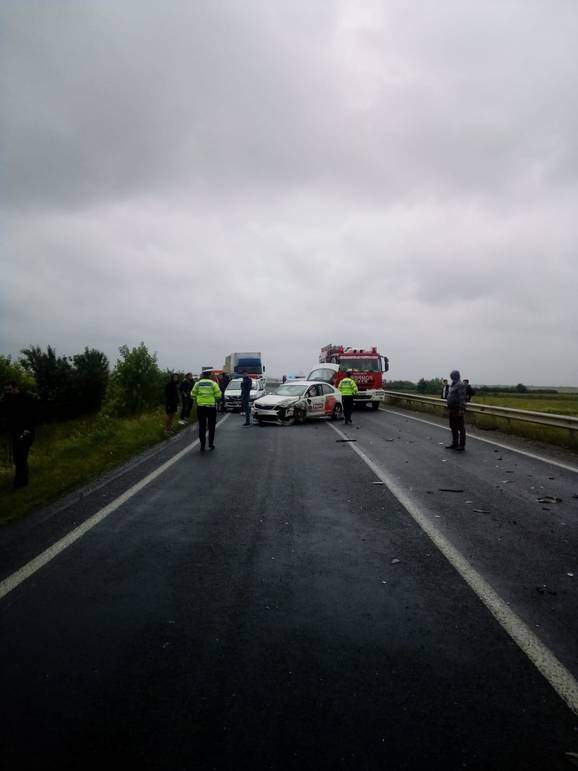 FOTO / Un tânăr de 19 ani a murit într-un accident cumplit, în Timiș. Primele imagini!
