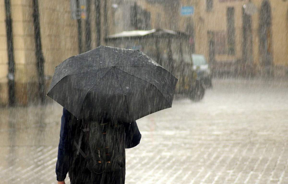 România, din nou sub alertă de cod portocaliu! ANM anunță furtuni și ploi torențiale
