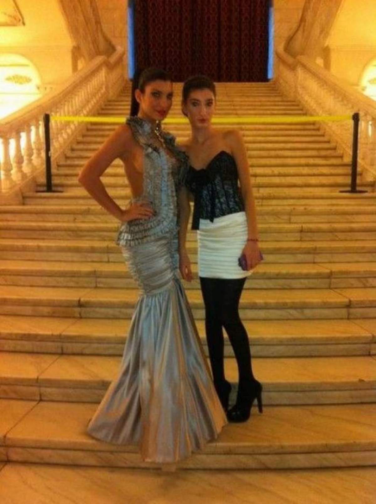 FOTO / Surorile Tonciu se întrec în operații estetice! Lorena, mezina familiei, îi ”calcă pe urme” Andreei! Cum a ajuns să arate blondina