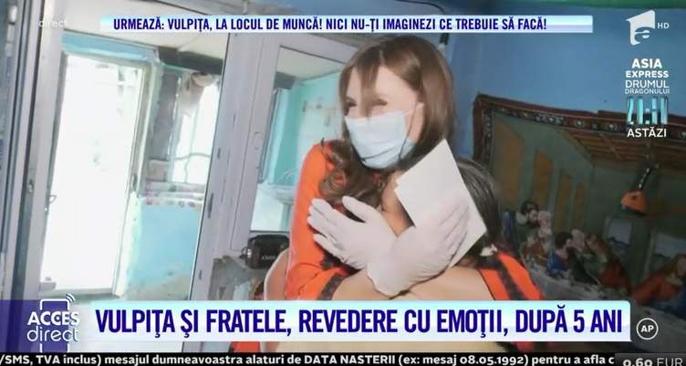 VIDEO / Vulpița, primită ca o regină, la părinți! Momente emoționante din casa în care a copilărit. ”Cea mai de preț este familia”