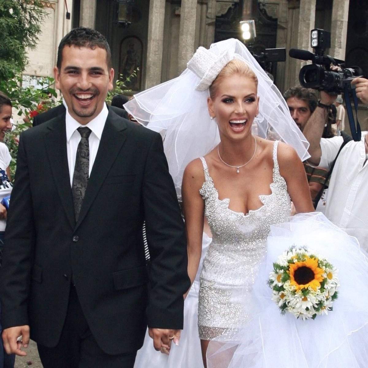 Andreea Bănică și Lucian Mitrea, cuplul perfect! Cei doi aniversează astăzi 12 ani de la nuntă! Secretul căsniciei de vis: ”Am mers prin viață împreună”