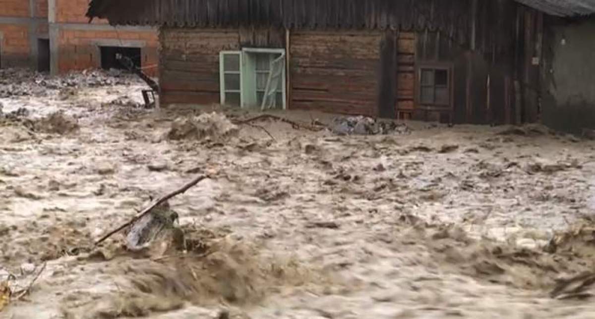 Semnal de alertă în România! Cod roșu de inundații în 7 județe ale țării! Ce zone sunt afectate