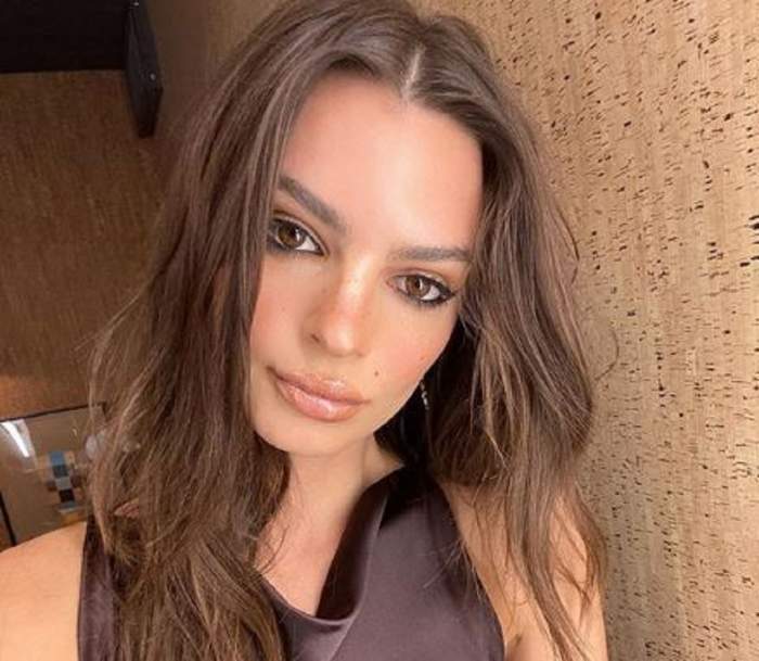 Emily Ratajkowski s-a vopsit pentru prima dată! Cum arată acum diva cu cei mai frumoși sâni! / FOTO