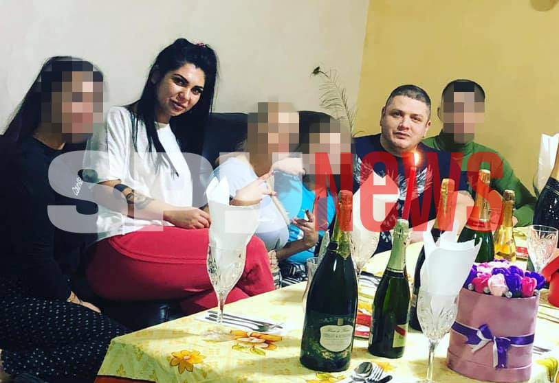 Bombă sexy din showbiz, legături periculoase / Cu cine s-a afișat în public! 