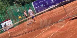 VIDEO PAPARAZZI / Fără dragoste nu se poate! Simona Halep și-a reluat antrenamentul, iar iubitul e lângă ea și o susține ”cu iubire”. Gestul făcut de viitorul soț al tenismenei
