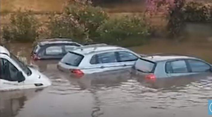 Doi oameni au murit înecați în mașină, după o indundație în Palermo! Imaginile șocante cu cea mai abundentă ploaie din istoria orașului / FOTO